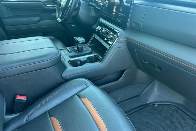 2024 GMC Sierra 1500 4WD Crew Cab Short Box AT4