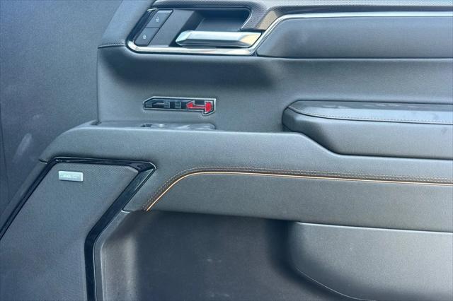 2024 GMC Sierra 1500 4WD Crew Cab Short Box AT4