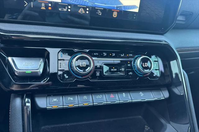 2024 GMC Sierra 1500 4WD Crew Cab Short Box AT4