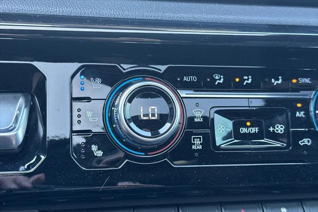2024 GMC Sierra 1500 4WD Crew Cab Short Box AT4