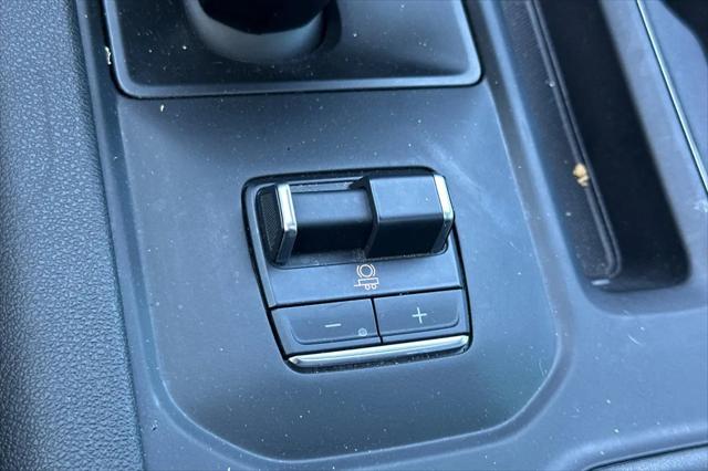 2024 GMC Sierra 1500 4WD Crew Cab Short Box AT4
