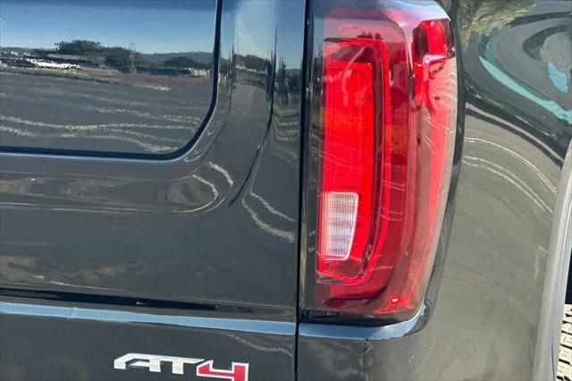 2024 GMC Sierra 1500 4WD Crew Cab Short Box AT4