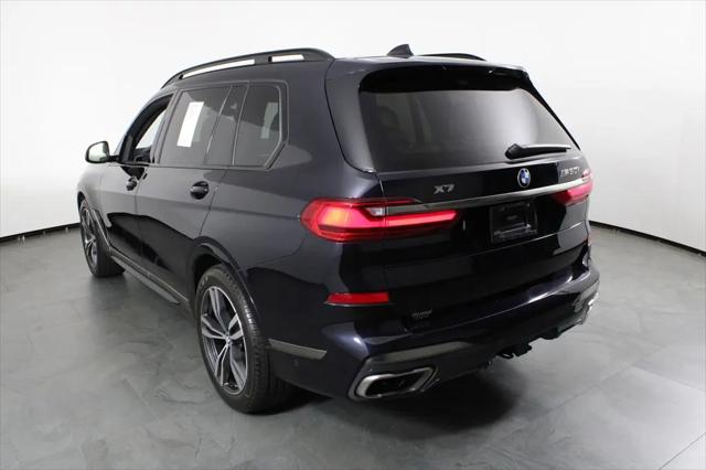 2021 BMW X7 M50i