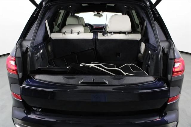 2021 BMW X7 M50i