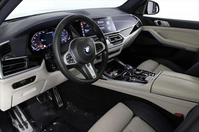 2021 BMW X7 M50i