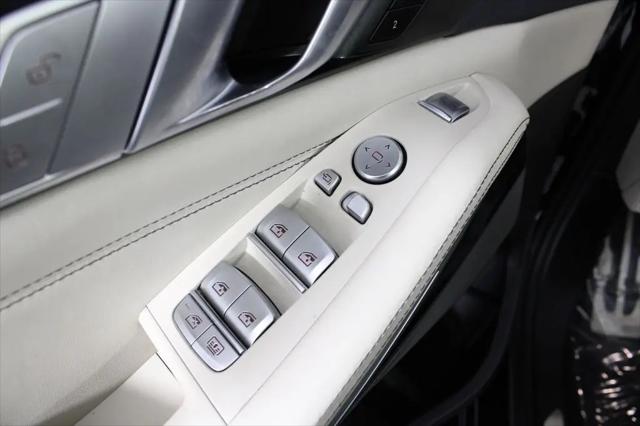 2021 BMW X7 M50i