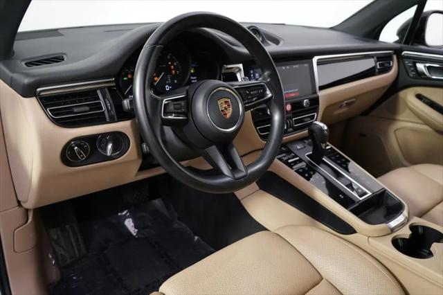 2023 Porsche Macan T