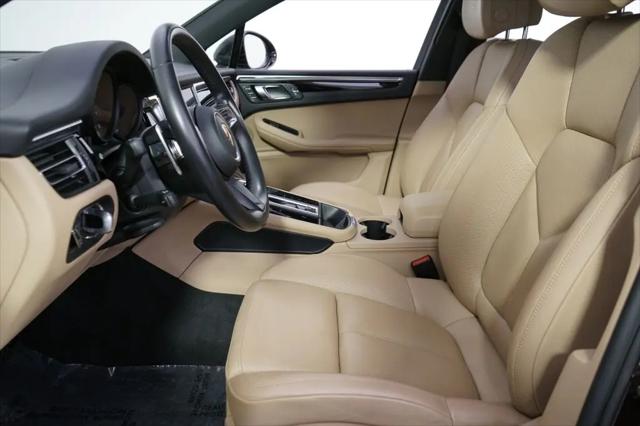 2023 Porsche Macan T