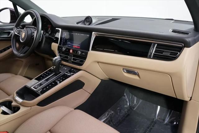 2023 Porsche Macan T