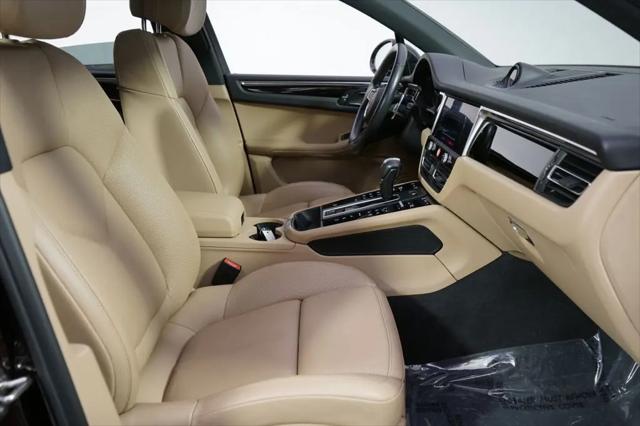 2023 Porsche Macan T