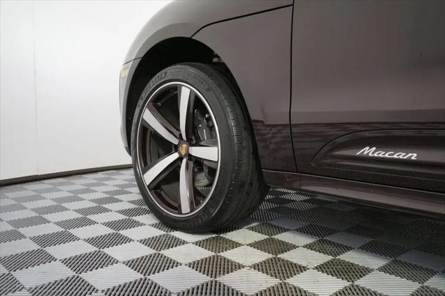 2023 Porsche Macan T