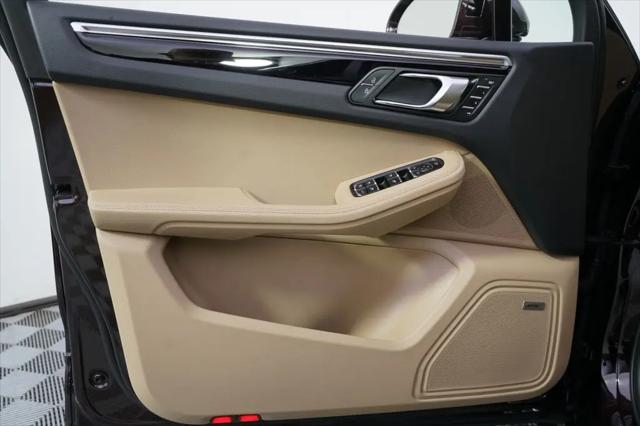 2023 Porsche Macan T