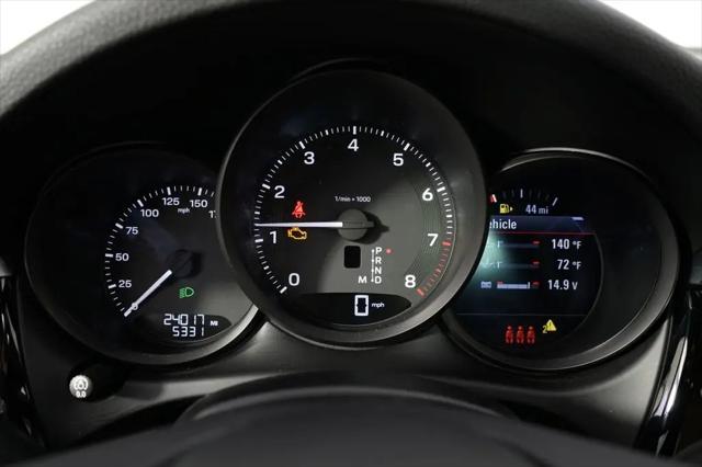 2023 Porsche Macan T