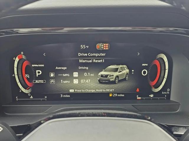 2026 Nissan Pathfinder SL