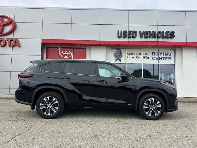 2024 Toyota Highlander Hybrid XLE