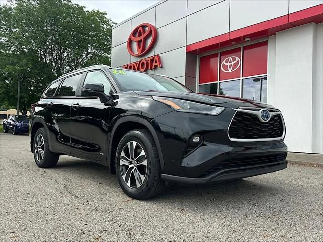 2024 Toyota Highlander Hybrid XLE