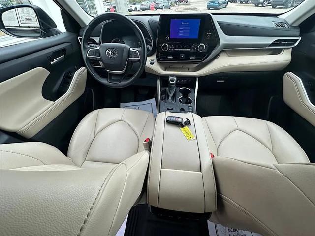 2024 Toyota Highlander Hybrid XLE