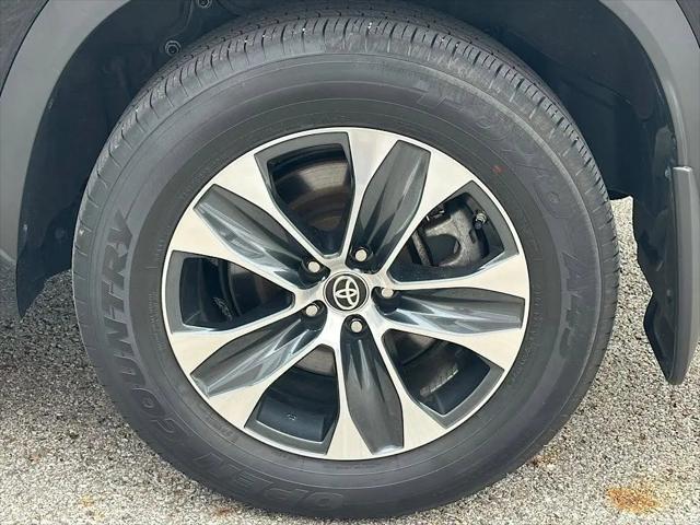 2024 Toyota Highlander Hybrid XLE