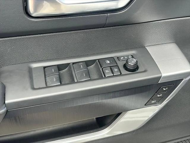 2025 Toyota Tundra Platinum Hybrid CrewMax 5.5' Bed