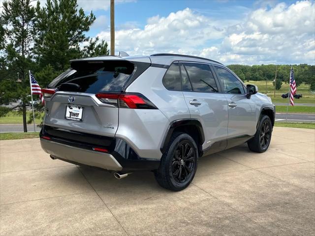 2022 Toyota RAV4 Hybrid SE