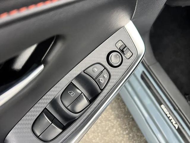 2024 Nissan Sentra SR Xtronic CVT