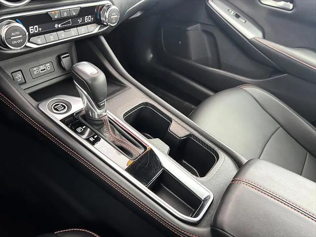 2024 Nissan Sentra SR Xtronic CVT