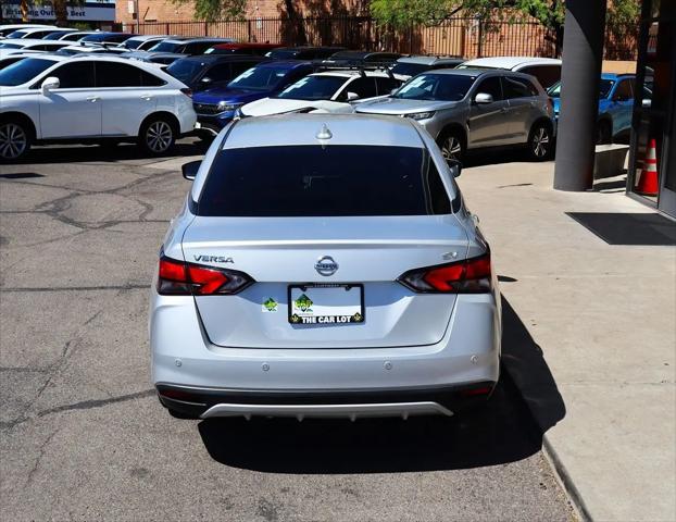 2021 Nissan Versa SV Xtronic CVT