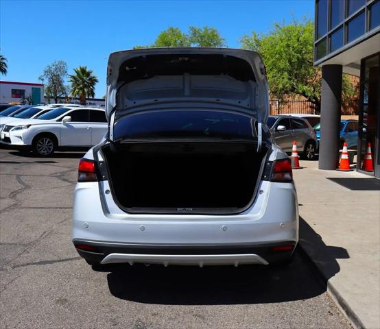 2021 Nissan Versa SV Xtronic CVT