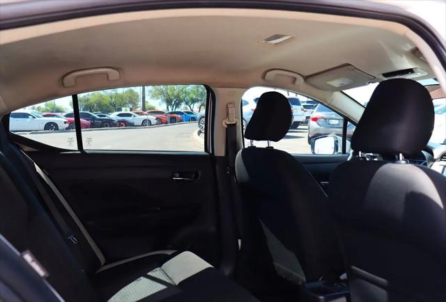 2021 Nissan Versa SV Xtronic CVT