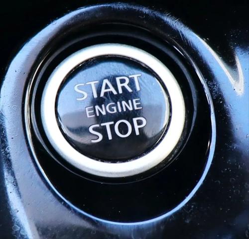 2021 Nissan Versa SV Xtronic CVT