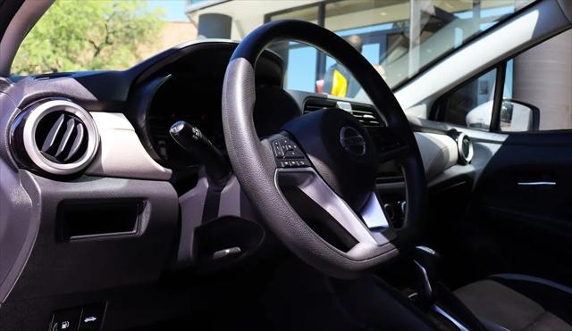 2021 Nissan Versa SV Xtronic CVT