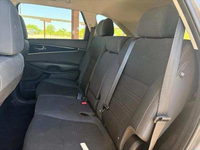 2019 Kia Sorento 3.3L LX
