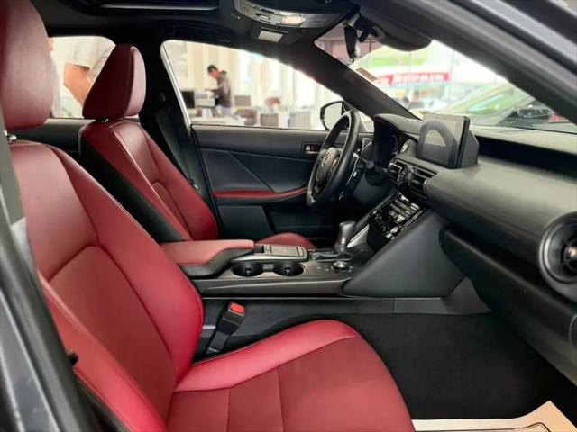 2025 Lexus IS 350 F SPORT Design