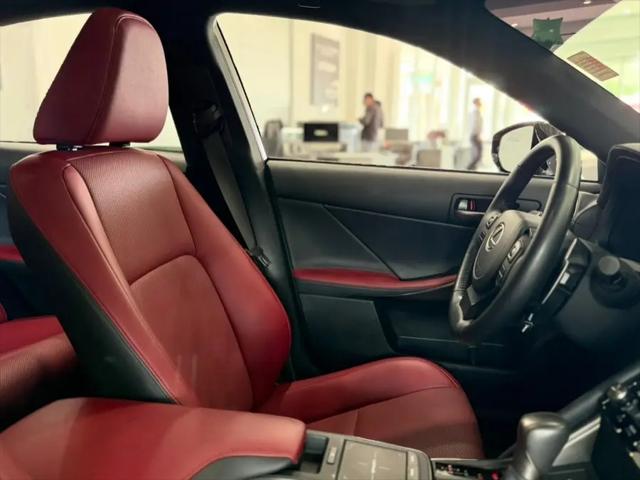 2025 Lexus IS 350 F SPORT Design