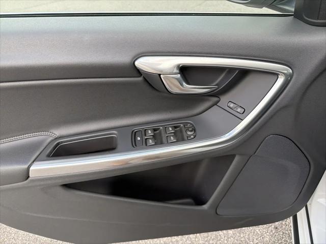 2016 Volvo S60 T5 Drive-E Premier