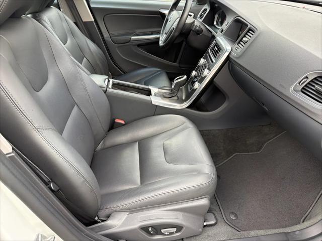 2016 Volvo S60 T5 Drive-E Premier