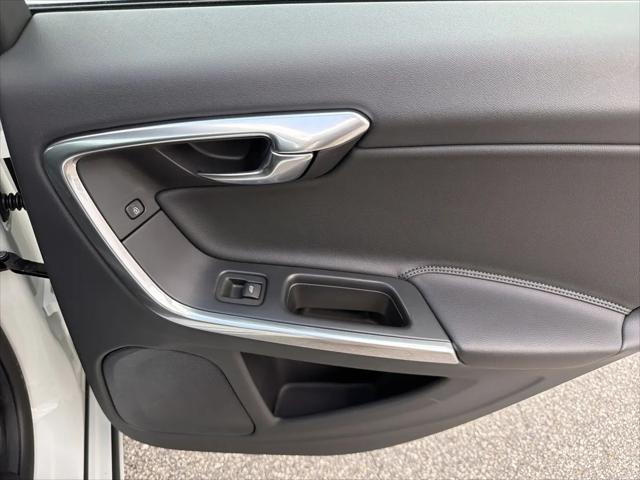 2016 Volvo S60 T5 Drive-E Premier