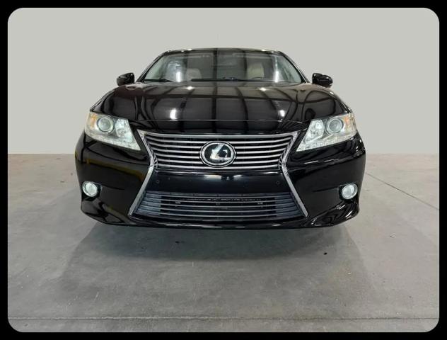 2015 Lexus ES 350 Crafted Line