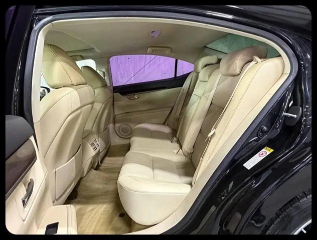 2015 Lexus ES 350 Crafted Line