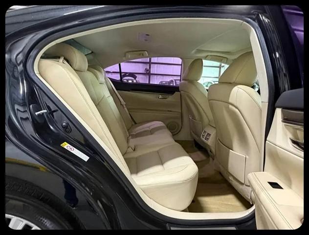 2015 Lexus ES 350 Crafted Line