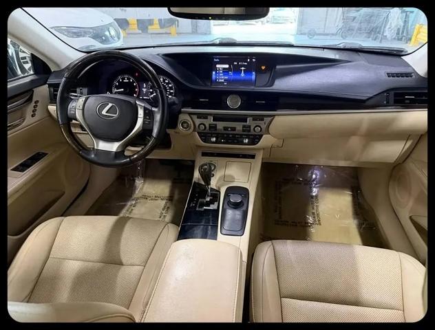 2015 Lexus ES 350 Crafted Line
