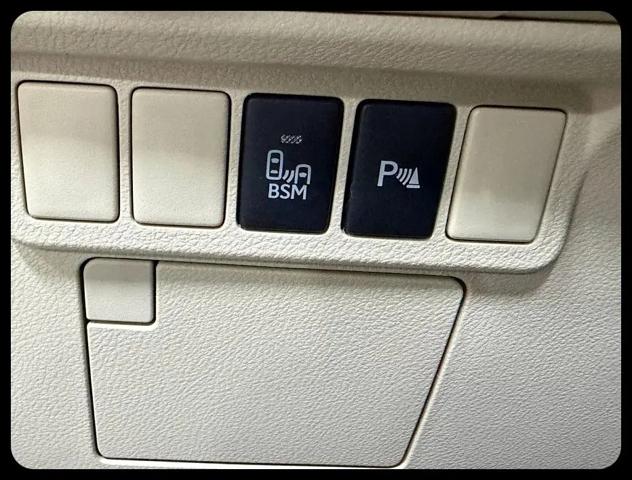 2015 Lexus ES 350 Crafted Line
