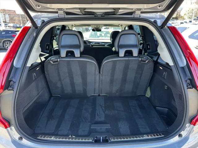 2025 Volvo XC90 B5 Core