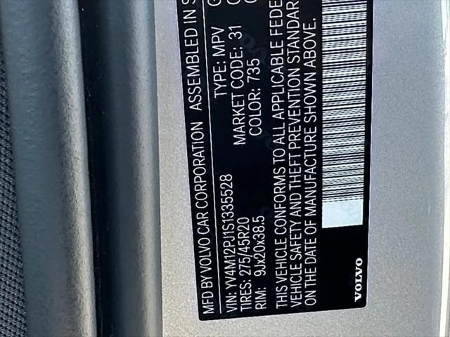 2025 Volvo XC90 B5 Core