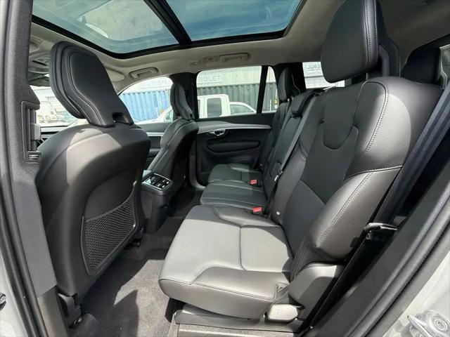 2025 Volvo XC90 B5 Core