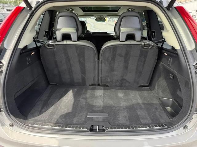 2025 Volvo XC90 B5 Core