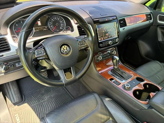 2012 Volkswagen Touareg TDI Lux