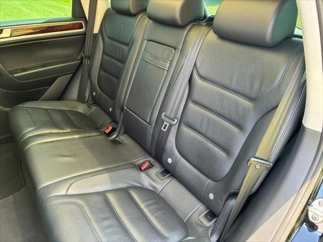 2012 Volkswagen Touareg TDI Lux