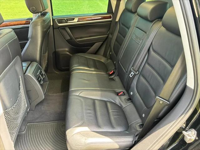 2012 Volkswagen Touareg TDI Lux