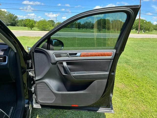 2012 Volkswagen Touareg TDI Lux